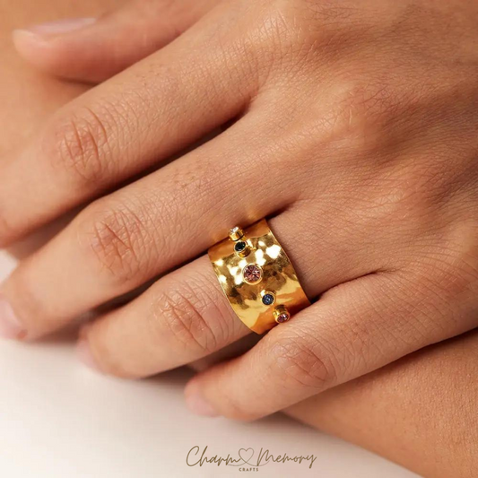 Wide Crystal Stone Ring: 18K Gold Plated